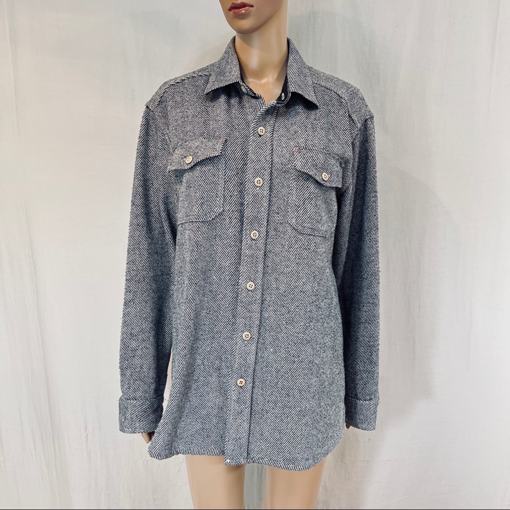 Tommy Bahama Relax.  Unisex  sz M. Blue White Pinstripe shirt. Long Sleeves
